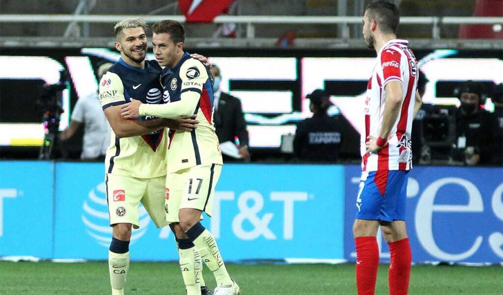 América golea 3-0 al Guadalajara y profundiza la crisis de Chivas thumbnail