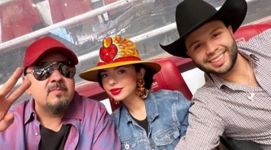 Ángela Aguilar y Pepe Aguilar no llenan Regalan boletos para su Jaripeo sin fronteras thumbnail