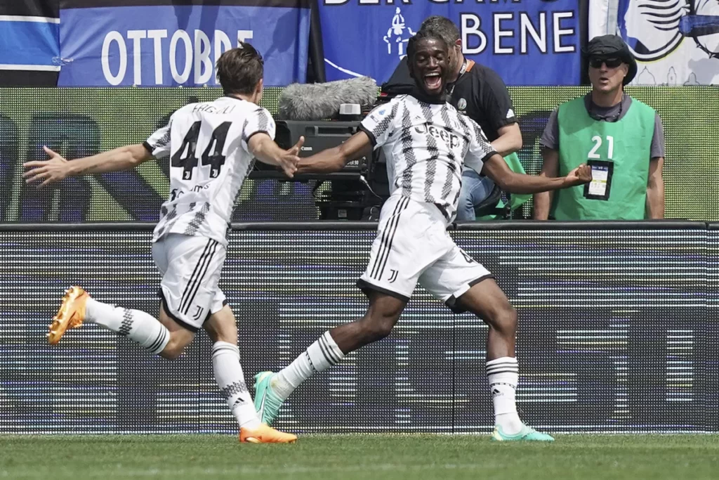 Iling-Junior anota su 1er gol, Juventus vence 2-0 a Atalanta thumbnail