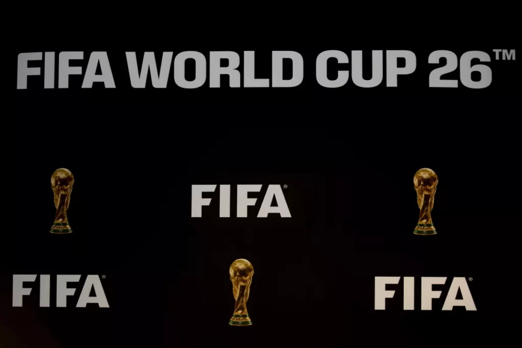 La FIFA presenta la marca y el logo del Mundial 2026 de EEUU, México y Canadá thumbnail