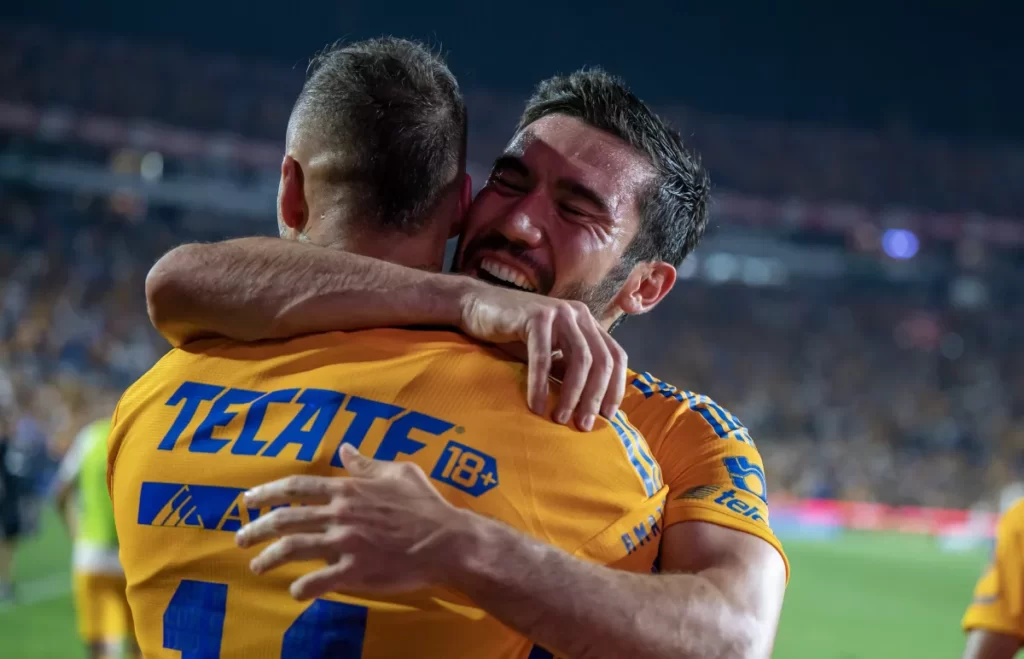 Los Tigres del uruguayo Siboldi golean al Toluca y ponen un pie en la semifinal thumbnail