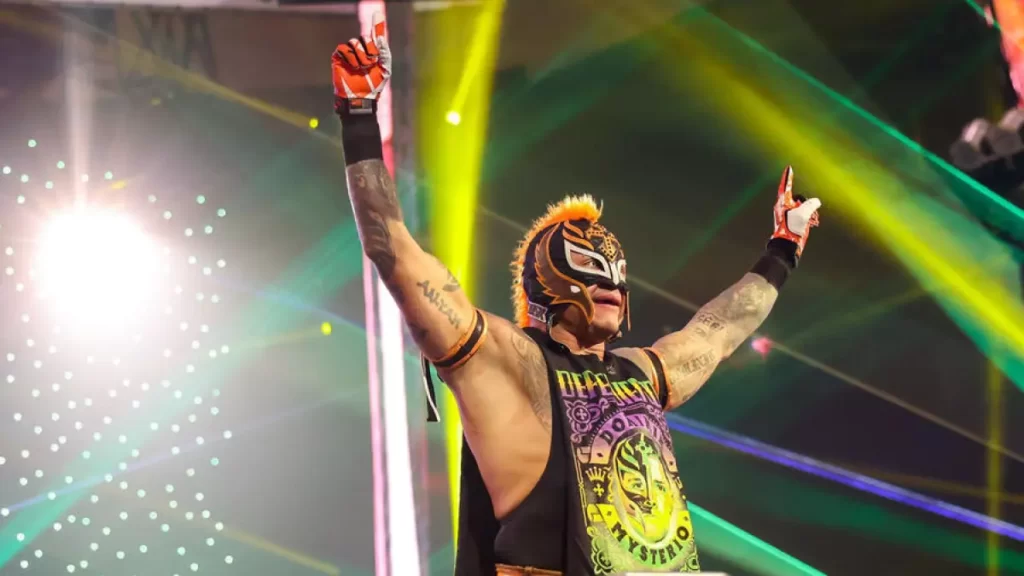 Rey Mysterio es el primer miembro de la clase 2023 del Salón de la Fama de la WWE thumbnail