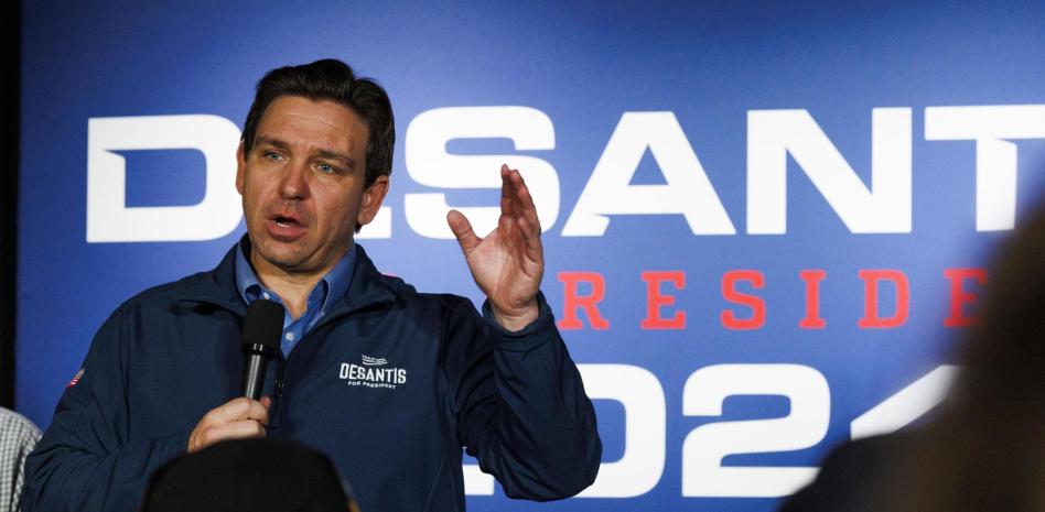 Ron DeSantis se retira de las primarias republicanas y se somete a Trump thumbnail