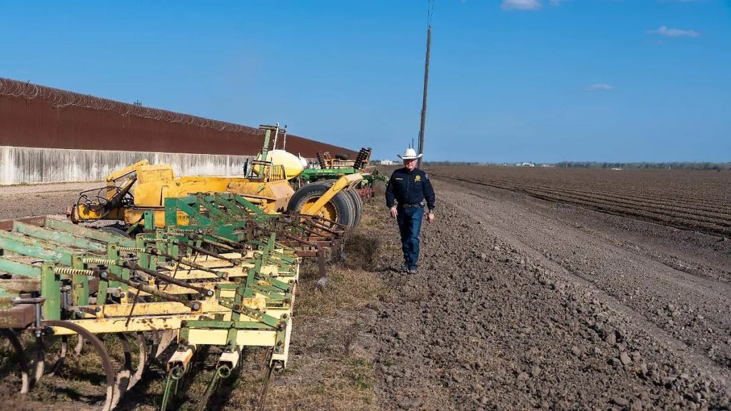 Lanza Texas programa AgPRO con apoyos de hasta 500 mil dólares para productores agrícolas thumbnail